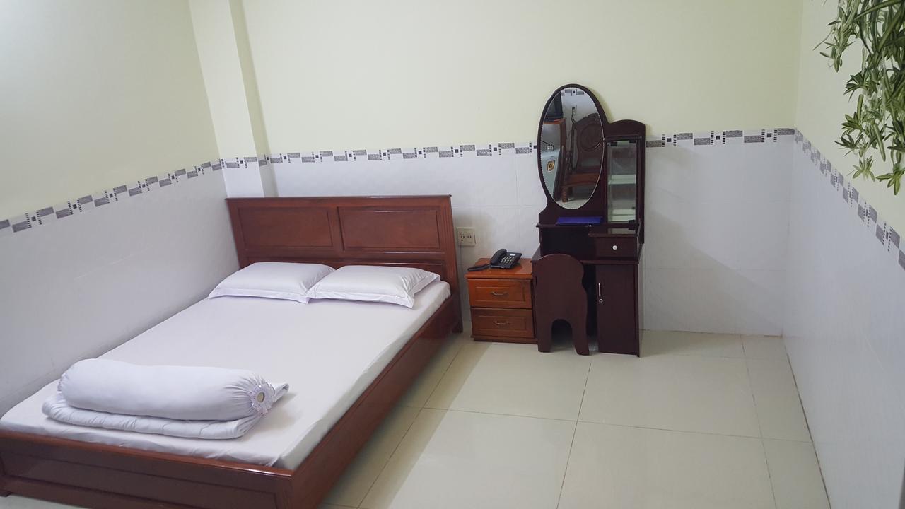Huynh Nhu Hotel Cà Mau Exterior foto